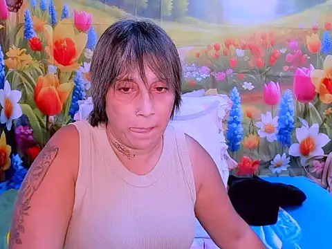 Snapshot of indianroxy chatting on 10, 10, 2025 indianroxy online show from 10, 10, 2025