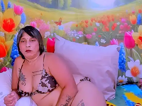 Snapshot of indianroxy chatting on 28, 10, 2025 indianroxy online show from 28, 10, 2025