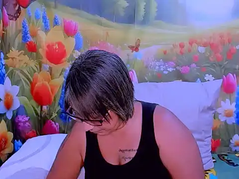 Snapshot of indianroxy chatting on 15, 11, 2025 indianroxy online show from 15, 11, 2025