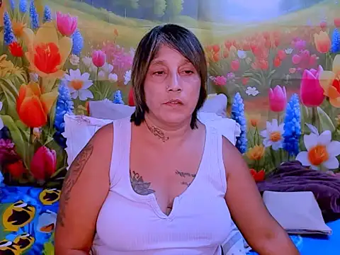 Snapshot of indianroxy chatting on 12, 11, 2025 indianroxy online show from 12, 11, 2025