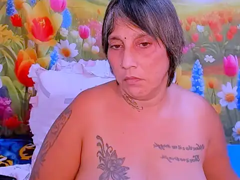 Snapshot of indianroxy chatting on 13, 10, 2025 indianroxy online show from 13, 10, 2025