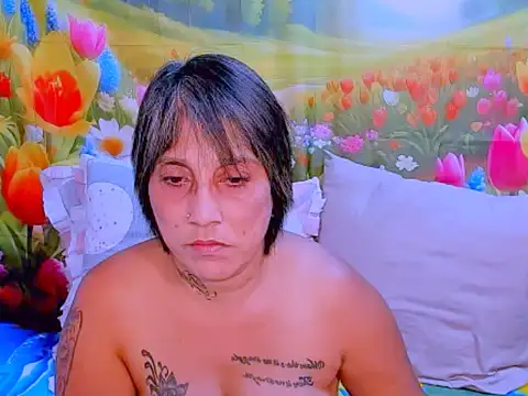 Snapshot of indianroxy chatting on 20, 10, 2025 indianroxy online show from 20, 10, 2025