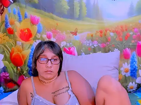 Snapshot of indianroxy chatting on 30, 10, 2025 indianroxy online show from 30, 10, 2025