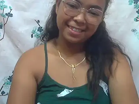 Snapshot of milkboobsgirl chatting on 12, 3, 2025 milkboobsgirl online show from 12, 3, 2025