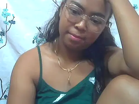 Snapshot of milkboobsgirl chatting on 12, 3, 2025 milkboobsgirl online show from 12, 3, 2025