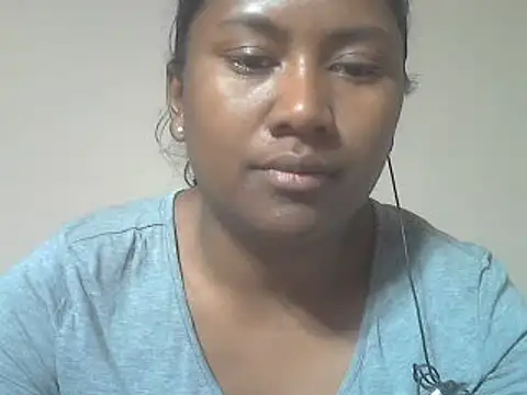 Snapshot of cutybigass chatting on 10, 7, 2026 cutybigass online show from 10, 7, 2026
