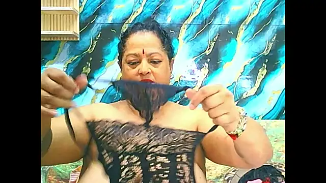 matureindian online show from 14, 10, 2025