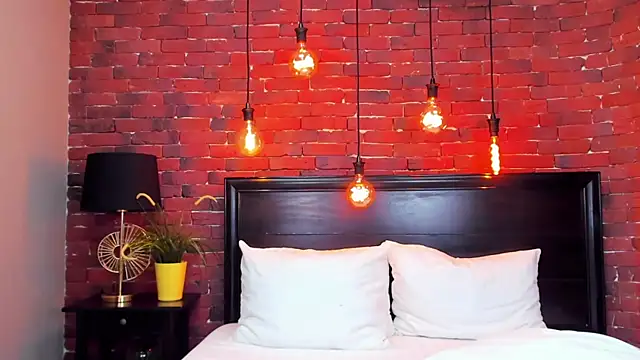 ChristynaRoss online show from 28, 9, 2025