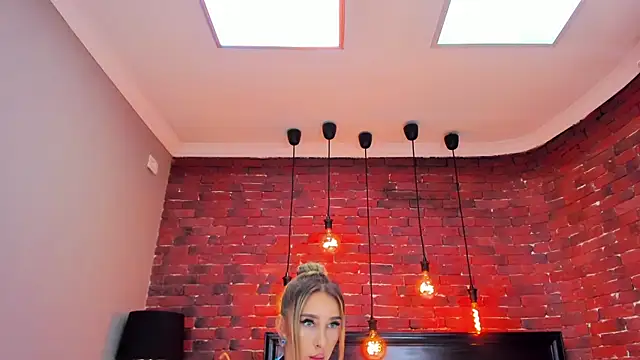 ChristynaRoss online show from 12, 9, 2025