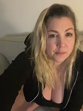 Snapshot of Anna_Alexa chatting on 13, 1, 2025 Anna Alexa online show from 13, 1, 2025