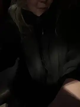 Snapshot of Anna_Alexa chatting on 10, 1, 2025 Anna Alexa online show from 10, 1, 2025