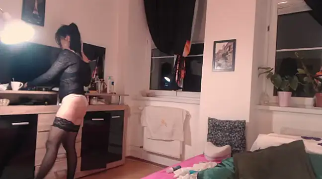 AprilOneil1 online show from 25, 2, 2025