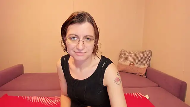 MarilynDream online show from 8, 10, 2025