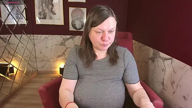 KellyPerfection online show from 9, 4, 2026