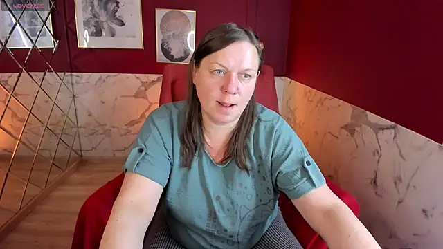 Snapshot of KellyPerfection chatting on 7, 6, 2026 KellyPerfection online show from 7, 6, 2026