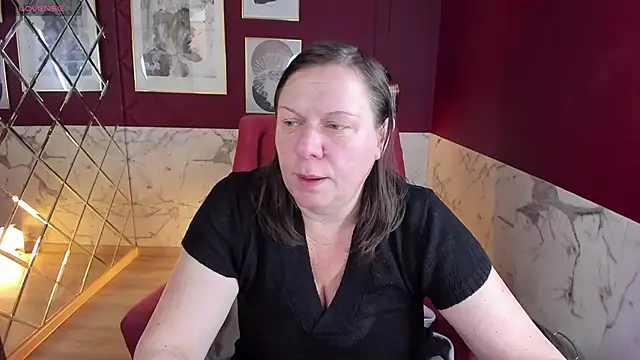 KellyPerfection online show from 3, 11, 2025