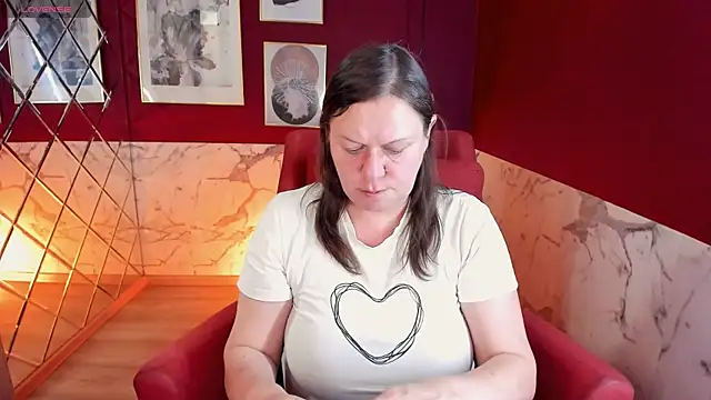 KellyPerfection online show from 31, 5, 2026
