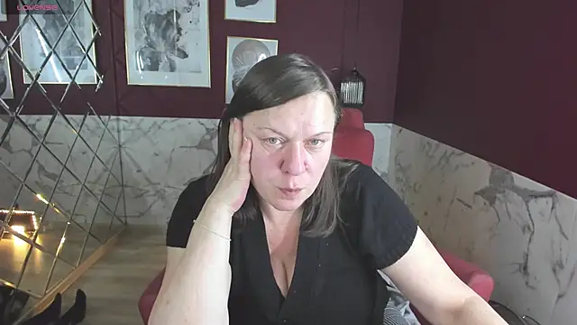 KellyPerfection online show from 5, 11, 2025