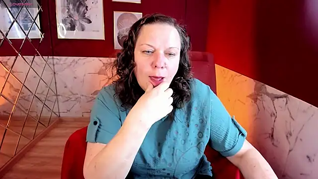 KellyPerfection online show from 10, 5, 2026