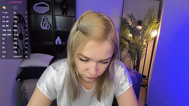 BellaDreamy online show from 5, 12, 2025