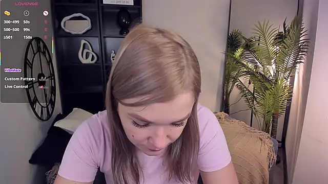 BellaDreamy online show from 12, 11, 2025