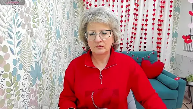 EvelynJoyful online show from 13, 2, 2025