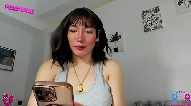 hottycrishina online show from 3, 3, 2025