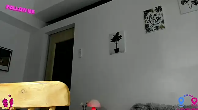 hottycrishina online show from 2, 3, 2025