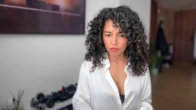 Snapshot of illaroom chatting on 25, 11, 2025 illaroom online show from 25, 11, 2025