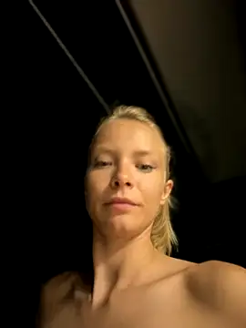 AnastasiaAniess online show from 12, 9, 2025