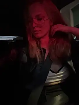 AnastasiaAniess online show from 15, 4, 2026