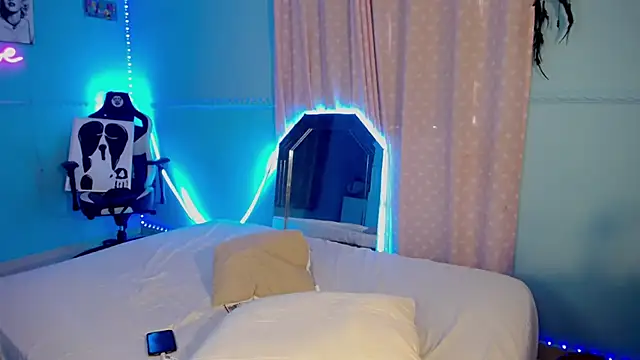 charlottesexxx online show from 17, 9, 2025