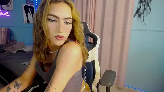 charlottesexxx online show from 10, 11, 2025