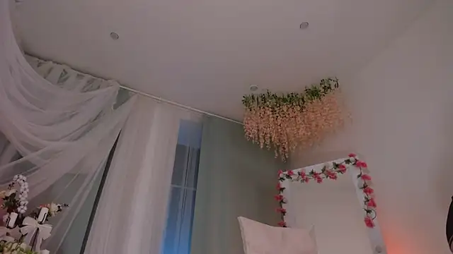 LilianKroft online show from 27, 2, 2025