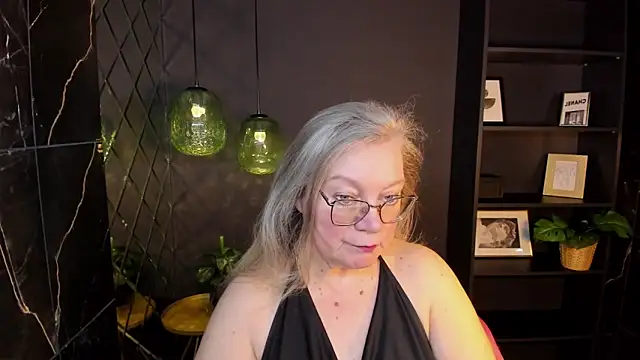 Snapshot of NataliMellow chatting on 6, 3, 2026 NataliMellow online show from 6, 3, 2026