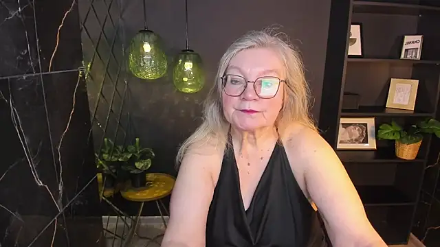 Snapshot of NataliMellow chatting on 7, 3, 2026 NataliMellow online show from 7, 3, 2026