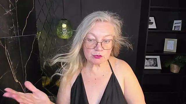 NataliMellow online show from 7, 10, 2025