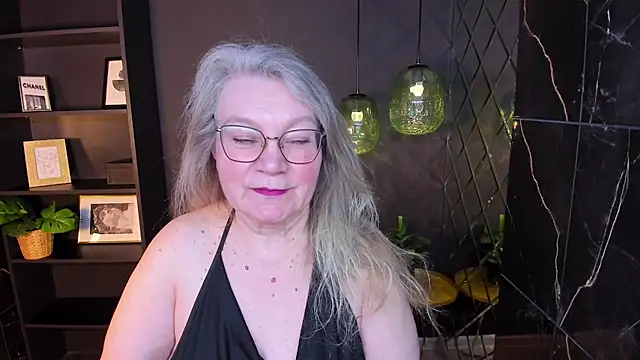 Snapshot of NataliMellow chatting on 14, 4, 2026 NataliMellow online show from 14, 4, 2026