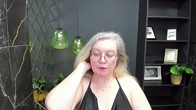 NataliMellow online show from 9, 3, 2025