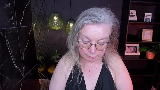 NataliMellow online show from 4, 7, 2026