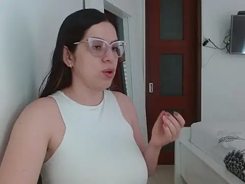 ashlymoon online show from 23, 3, 2026