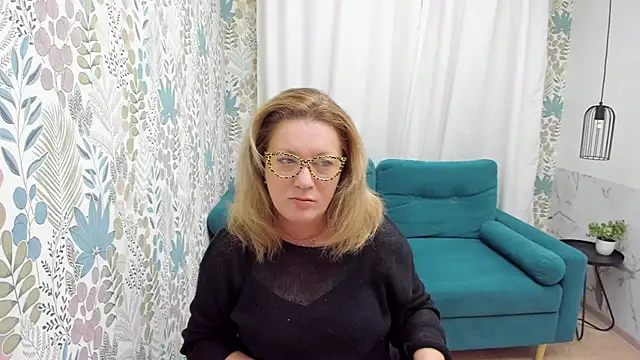 LeaPure online show from 8, 3, 2025