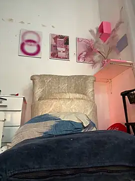 Snapshot of halana_squirts chatting on 8, 3, 2025 halana squirts online show from 8, 3, 2025