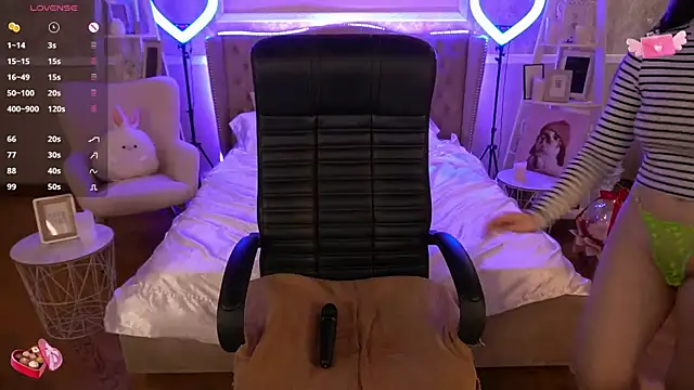 Snapshot of FoxyShy chatting on 13, 3, 2025 FoxyShy online show from 13, 3, 2025