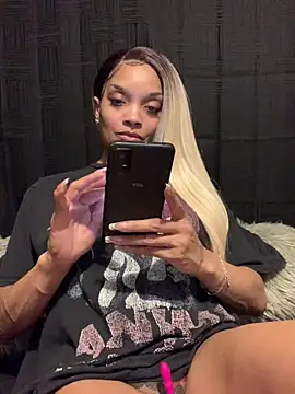 Rakiyahcharms online show from 28, 2, 2025