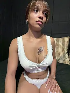 Snapshot of Rakiyahcharms chatting on 20, 6, 2026 Rakiyahcharms online show from 20, 6, 2026
