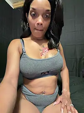 Snapshot of Rakiyahcharms chatting on 10, 7, 2026 Rakiyahcharms online show from 10, 7, 2026