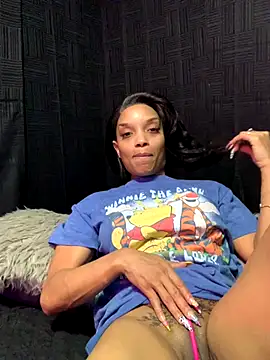 Rakiyahcharms online show from 2, 12, 2025