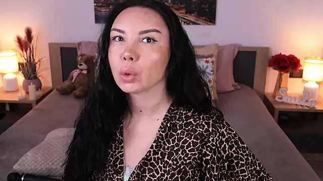 Snapshot of Leila__Sweet chatting on 2, 10, 2025 Leila Sweet online show from 2, 10, 2025