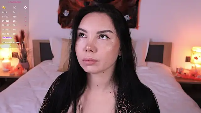 Snapshot of Leila__Sweet chatting on 24, 10, 2025 Leila Sweet online show from 24, 10, 2025